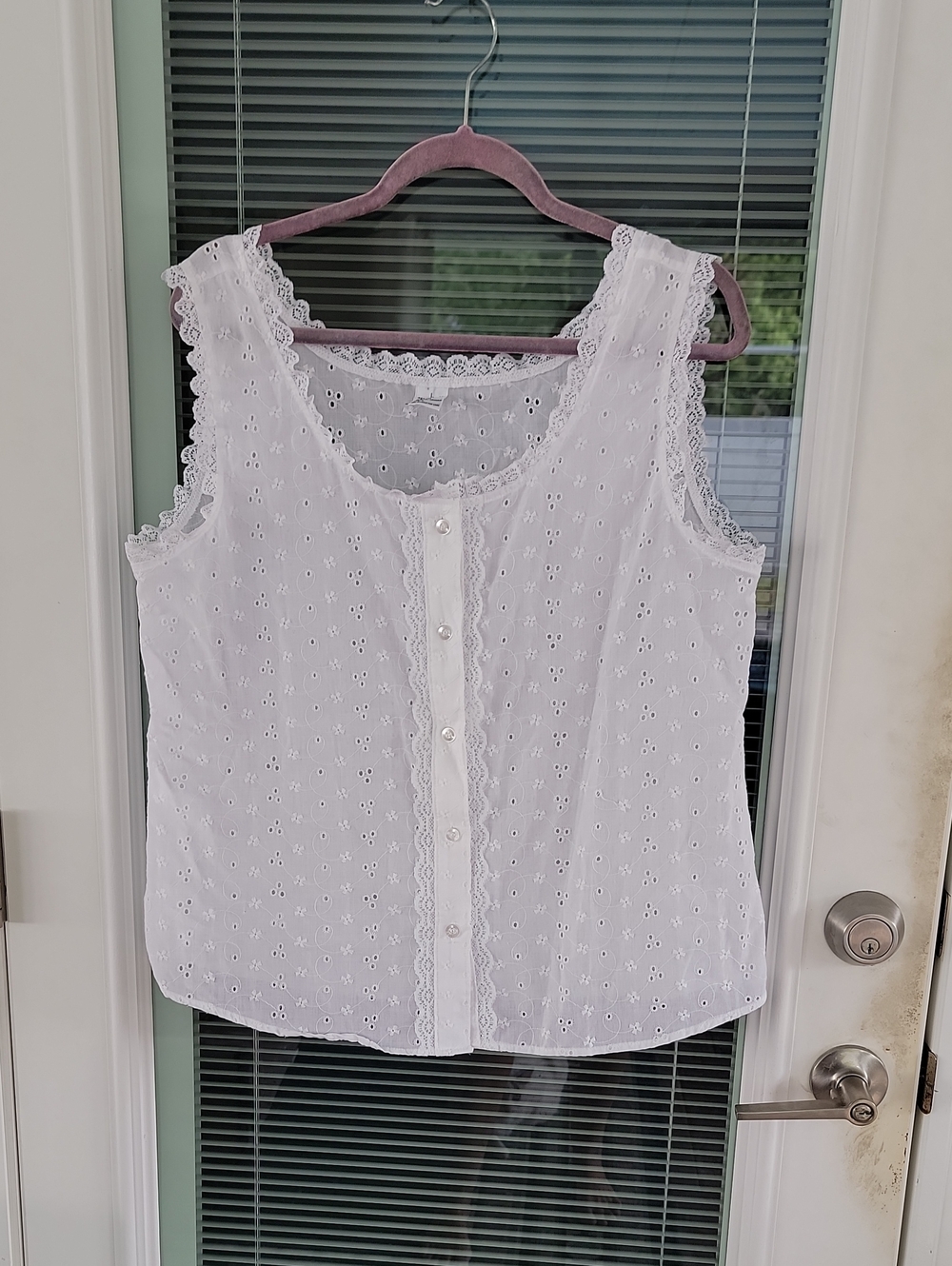 Lace-Trim Eyelet Button-Front Tank Top - Cotton Blend White No Brand Tag Sz L